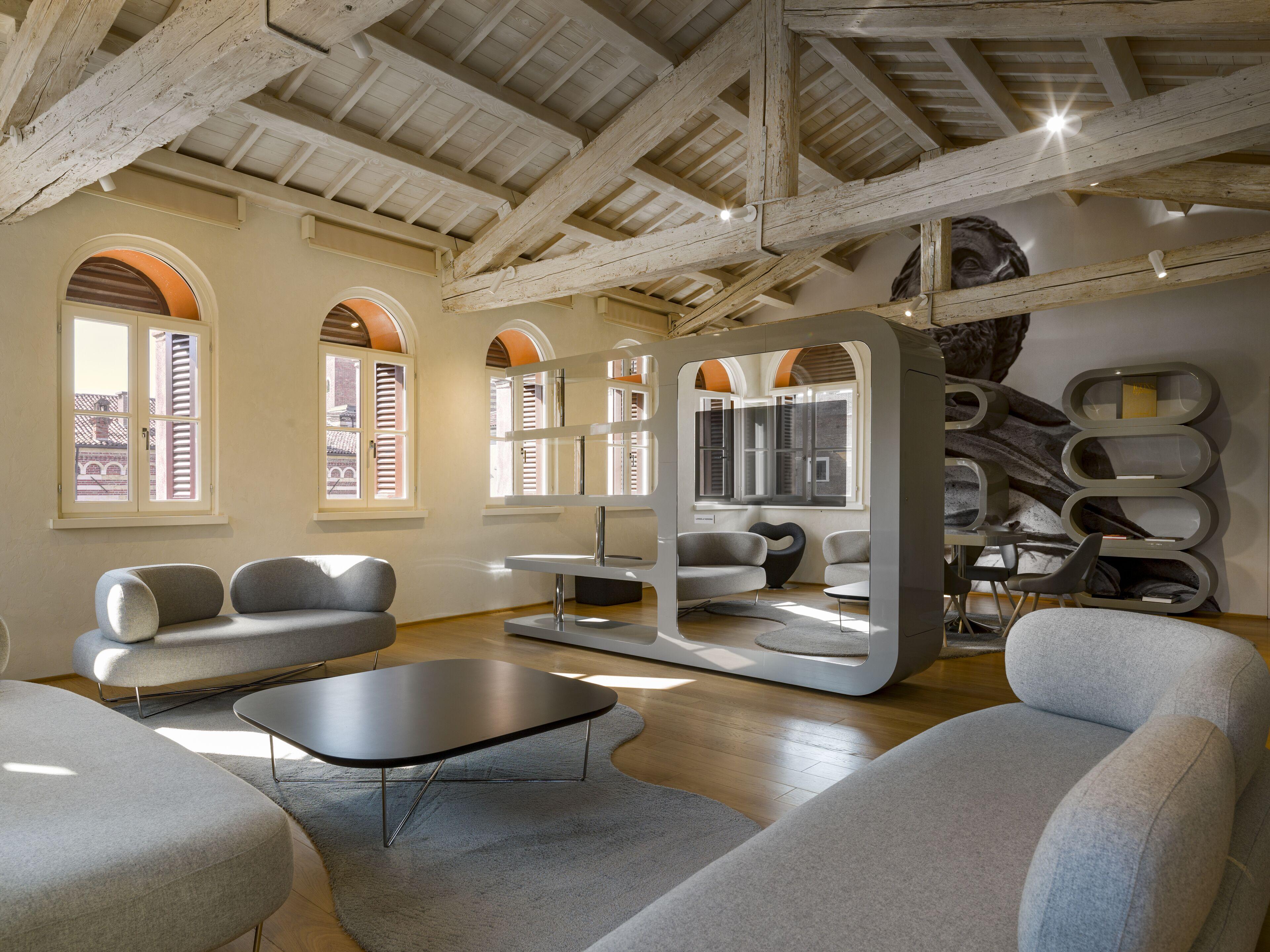 Lords Of Verona Luxury Apartments — Photos 1